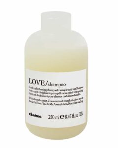 LOVE lokke rõhutav šampoon